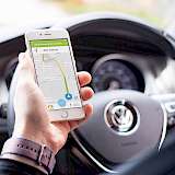 Soll die Parkplatzsuche erweitern: Die Find&Pay-App von EasyPark. Foto: EasyPark