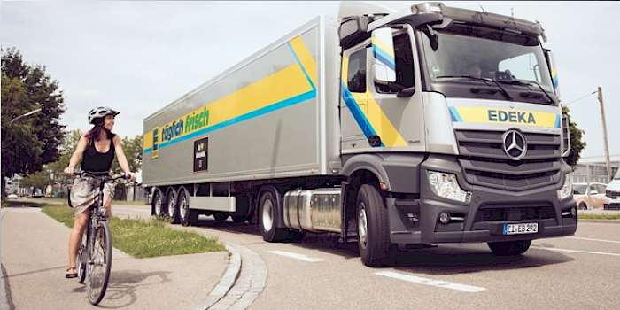 abbiegeassistent-lkw
